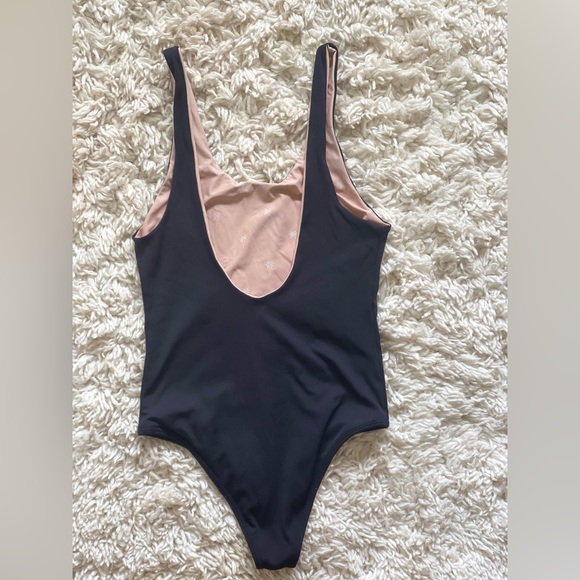 Coconut Avenue One Piece Size Small - Picture 2 of 2
